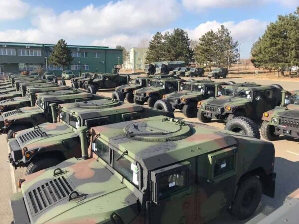 Mjete Ushtarake Te Blinduara