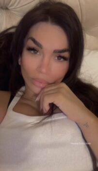 900 0 1727091143x3c789dee C4db 42df B6b8 3b64ffb52983 884