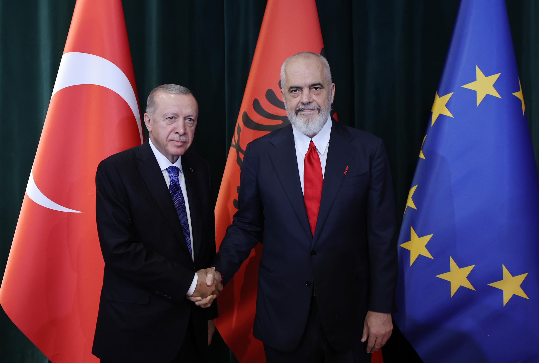 Vizita dhe takimet në Tiranë, Erdogan: I privilegjuar që isha në Shqipëri, me mikun Rama diskutuam për luftën…