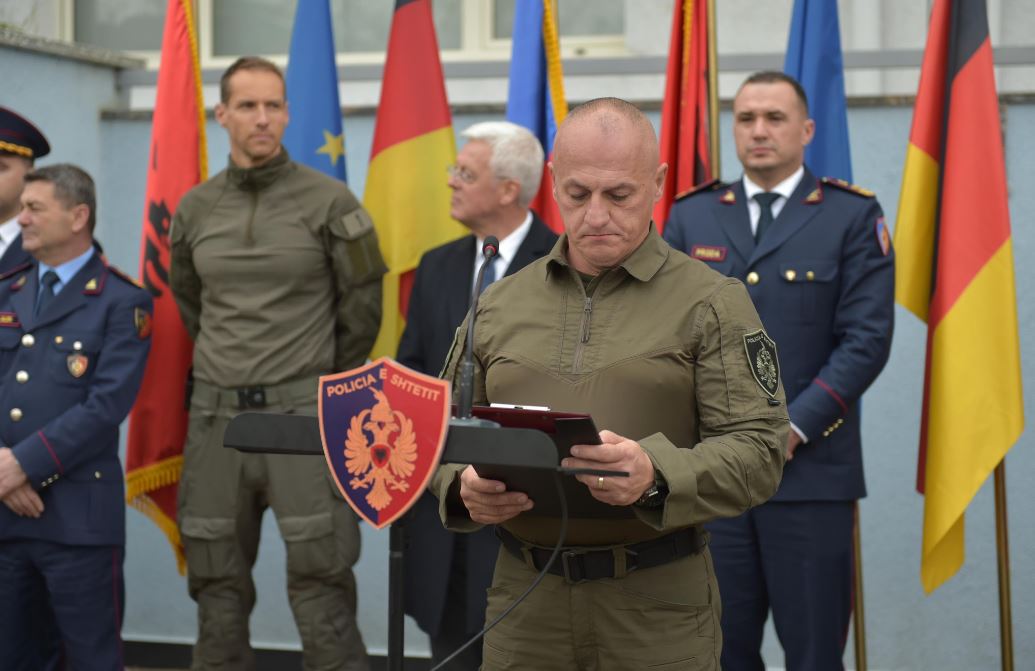 Polic Renea VIDEO/ RENEA training with the German police special unit GSG9. Focus ...