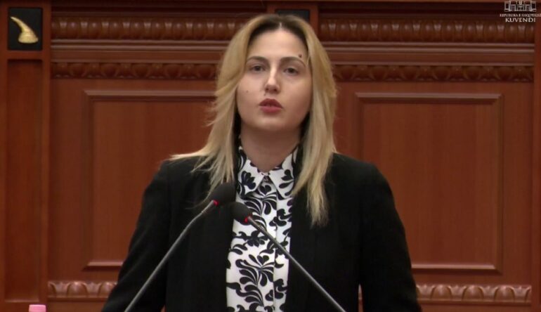 Ina Zhupa Ne Kuvend