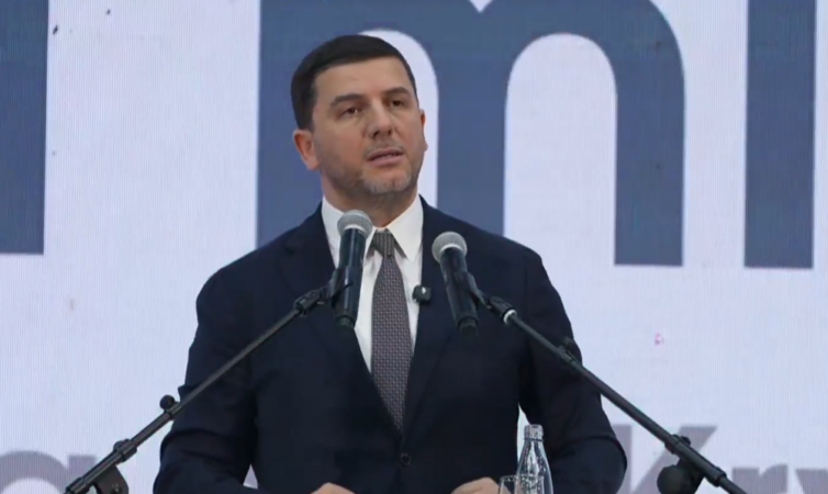 Kryetari I Pdk Se Memli Krasniqi.