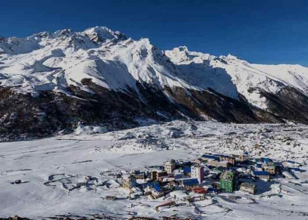 Nepal Mountains Snow 696x497