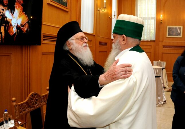 Baba Mondi Janullatos