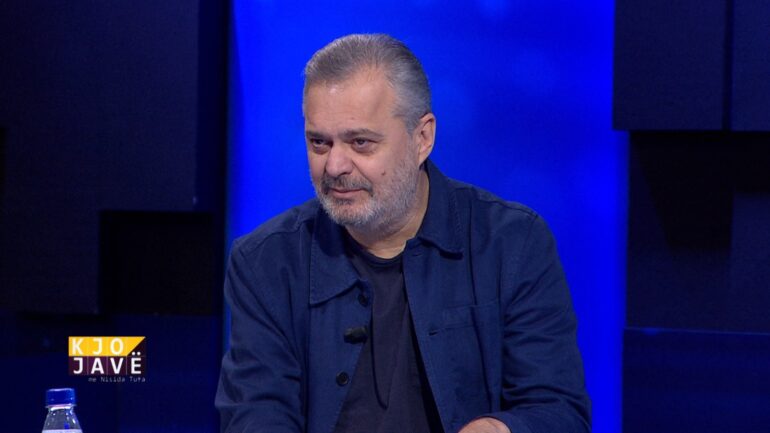 E251e677 12ef 4fe7 A7ed E92bce19e1b8