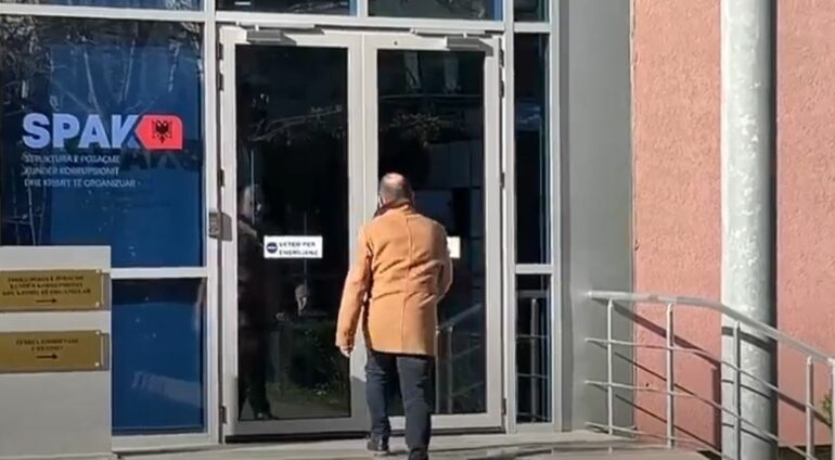 Leonard Hida Ne Spak