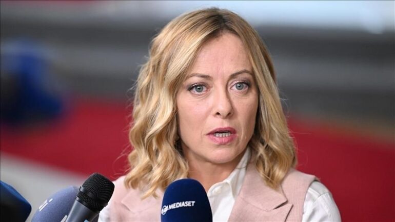 Thumbs B C 84753c58f10f1d16e3721f189a411018