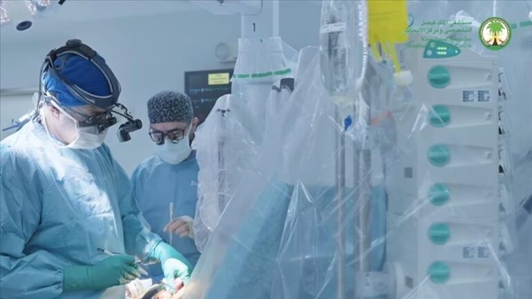 Thumbs B C E54aba48cb53ec699e2e373aaaf0c7fd