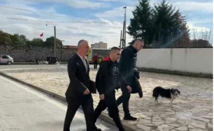 Izmir Sakica Samuel Troshani1