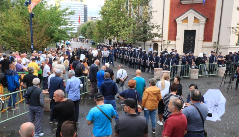 Protesta Bashkia E Tiranes