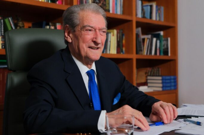 Sali Berisha Dekarata