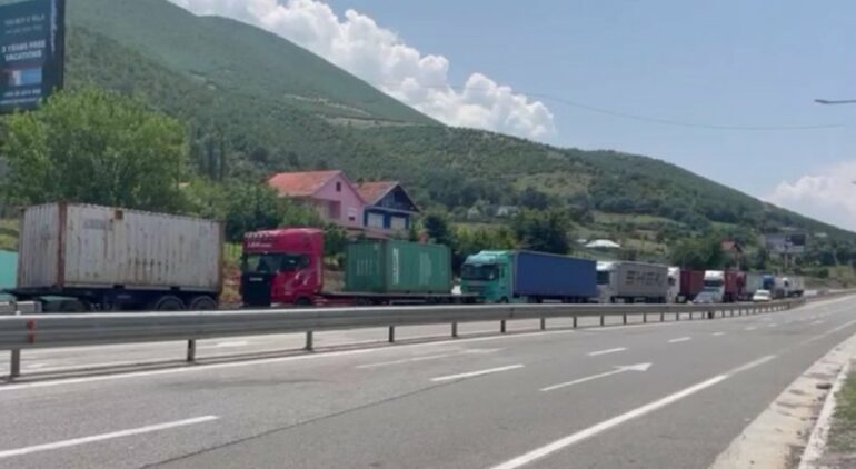 Auto Kamion1688729483