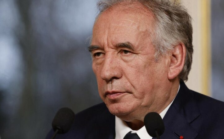 D3a244e6 3304 389f A336 393551864827 850