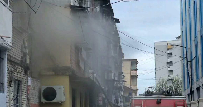 Elbasan Apartamenti Ne Flake