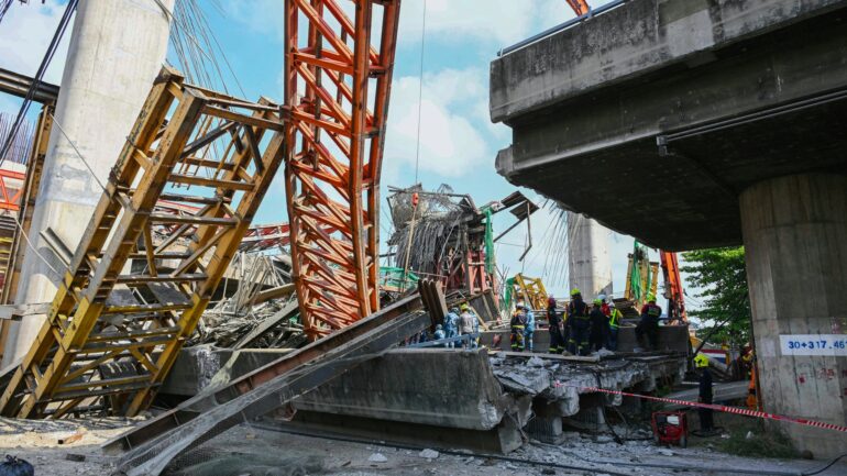 Skynews Thailand Bangkok Road Collapse 6856944
