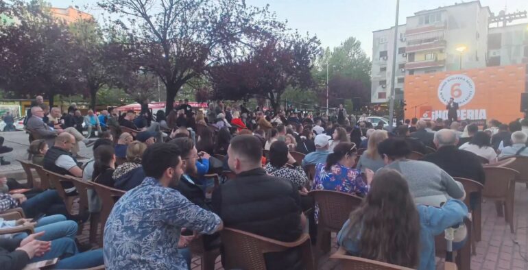 2b4126d1 C084 45e1 880e Deeffee2eec1