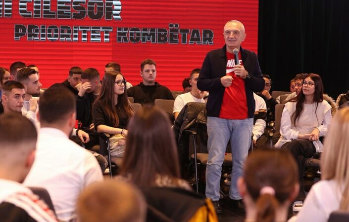 493311072 1219102362918330 2884855667958653014 N