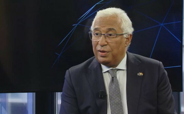 4d502df0 904e 3d8f A9b6 682f04a2e6b8 850