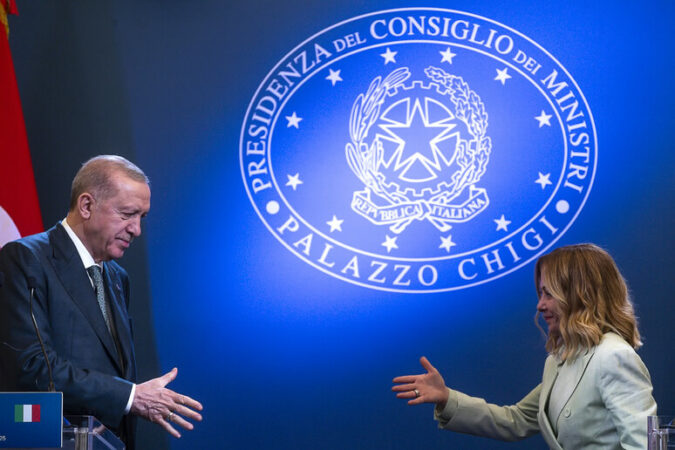 6e04acbf282595b5f8866163519a30f6