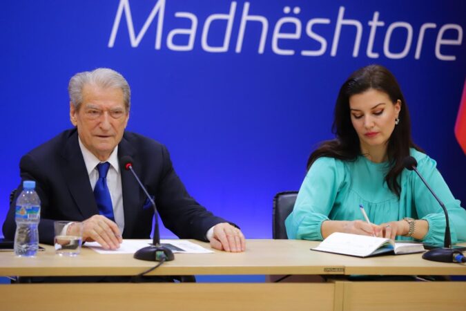 8ba9a820 2758 4c78 899d D174aa6d20df