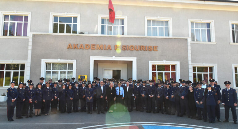 Akademia E Sigurise1