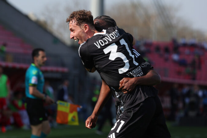 Mergim Vojvoda Monza Como Celebrate