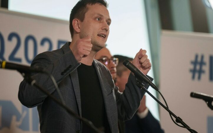 E1084cfa 8001 361e A9db 5384db43b505 850