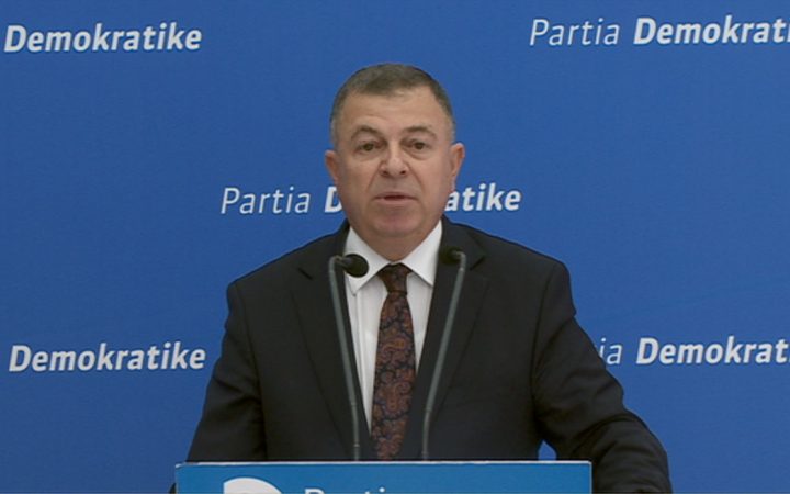 Gjunkshi  Në 113 vjetorin e Policisë Shqiptare  arratiset i arrestuari për 4 vrasje