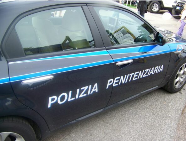 Policia Italia1