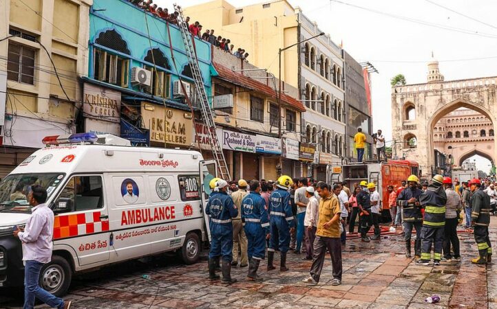 16ecea3d 9ff1 38f4 B951 A135ce6fbfb6 850