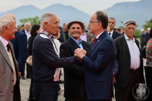 46f6b5ac 788f 4363 Ad4a 75b8511c08f0