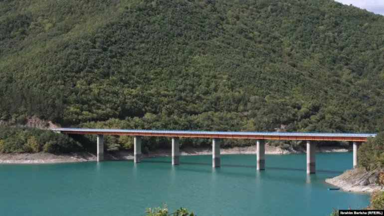 588ca17d 5e20 4802 8908 376032ef03eb W1023 R1 S