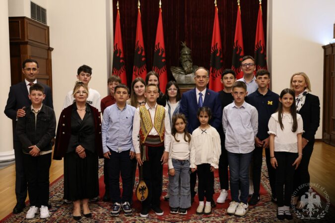 675764f5 1f8c 4e2a A2d8 818e03c141ec