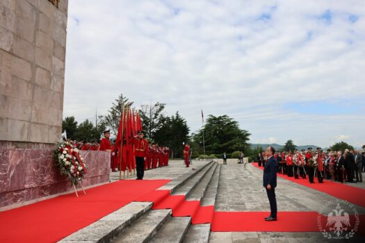 6c76f97b 3b39 4c68 A531 9dc9fc35ba62