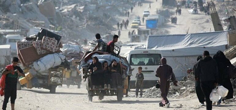 806x378 Nearly 100000 Palestinians Displaced In Gaza In Past 4 Days Iom 1747691239527