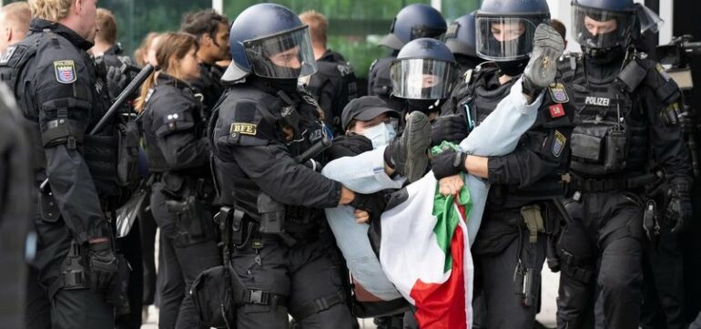 806x378 Pro Palestine Protesters Occupy German Newspaper Building 1748269897240