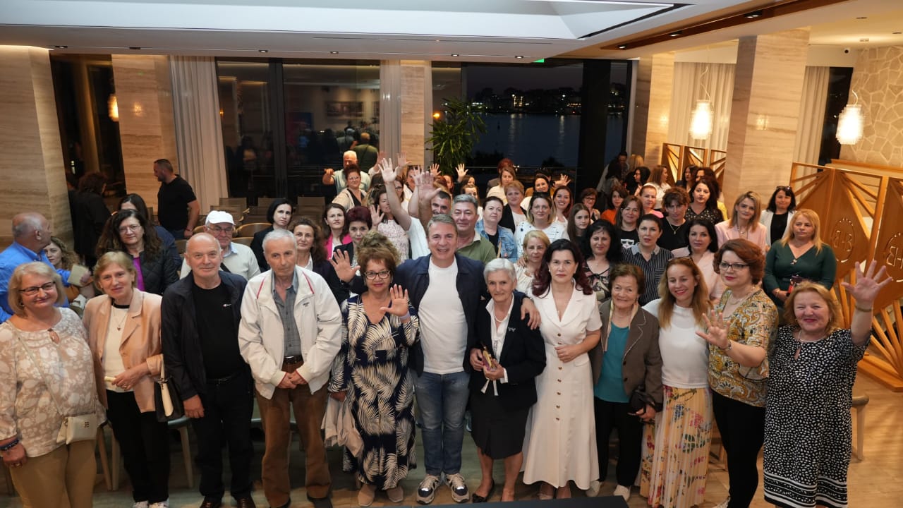 924a1852 3467 4613 Aa3e 5c8f175300ed