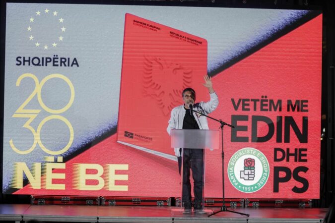 Çuçi Me Komunitetin Çam Ne Vlore