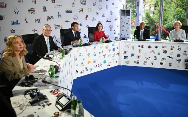 Samiti I Komunitetit Politik Europian Ne Tirane