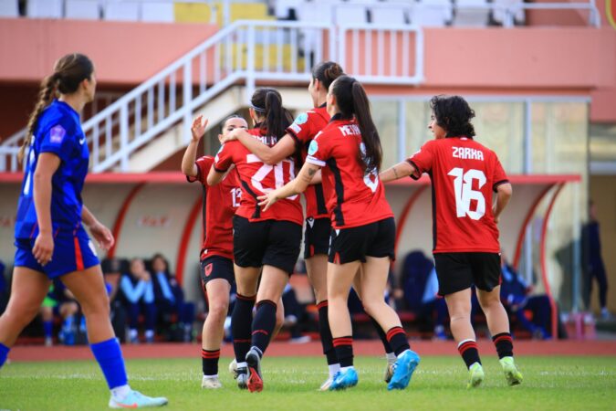 D90b895d 97d3 4c68 9631 5f2e3c668ae5 Scaled