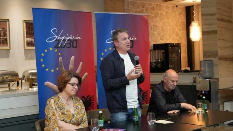 E8edab4b A002 4035 Af51 2c449408b2eb