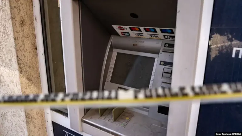 05d53dc9 A7bc 4210 D230 08dd5af7d4b6 W1023 R1 S