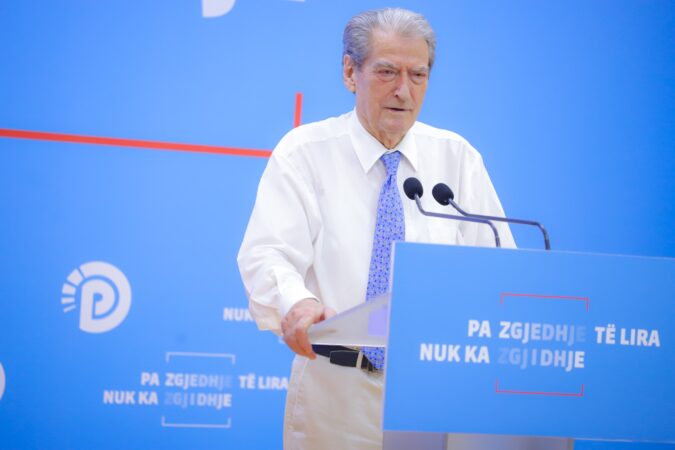 Adc8f56b Faa6 4060 9223 8c6a64481d39