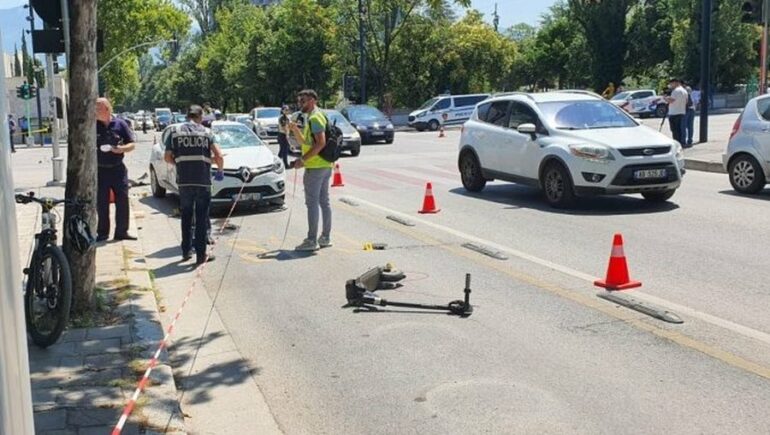 Aksidenti Monopatina Tirane