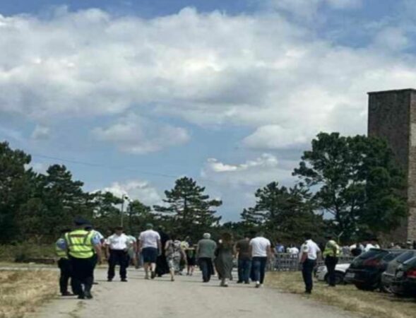 E5b13225 780f 4151 82bb C0e65ac104b6