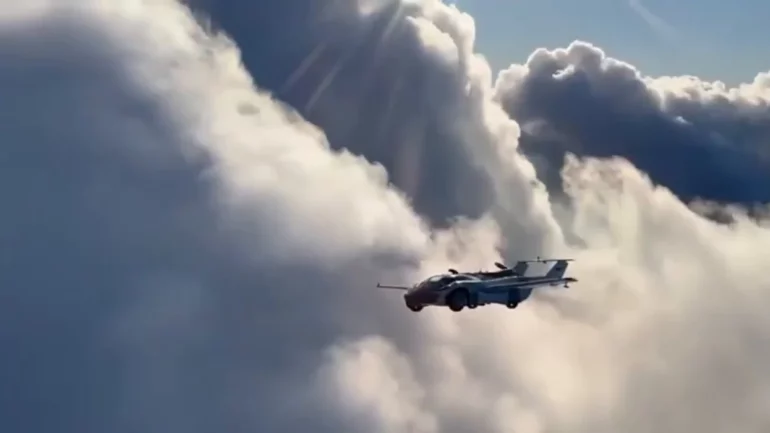 Worlds First Flying Car Goes On Sale In 2026