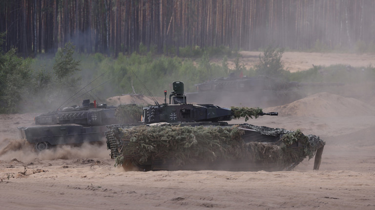 6875799985f540674b78d084