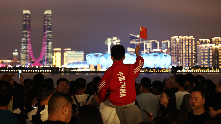 68889ab485f540053c750ae7