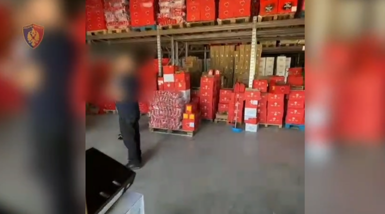 900 0 1752917263xmagazina Me Ushqimeeepng 246