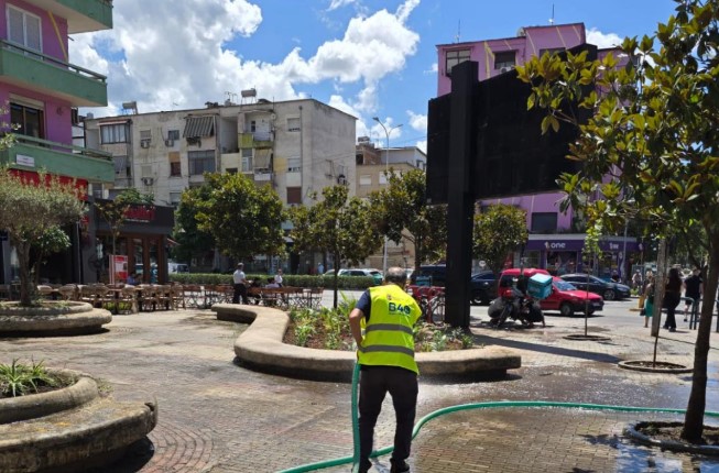 Edi Rama Postim Per 21 Dhjetorin.jkpg